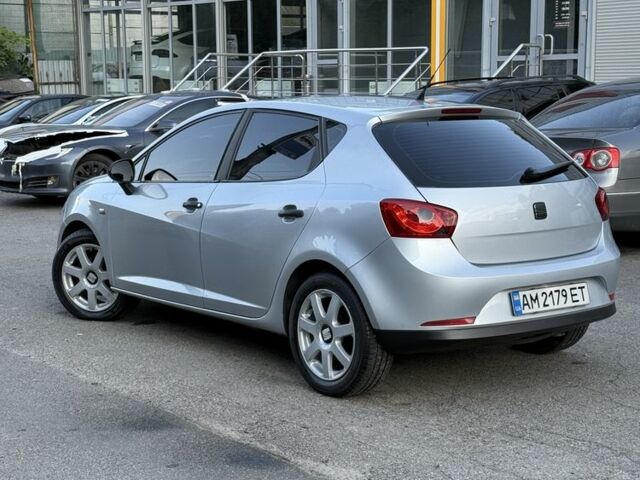 Сірий Сеат Ibiza, об'ємом двигуна 1.2 л та пробігом 360 тис. км за 4300 $, фото 4 на Automoto.ua