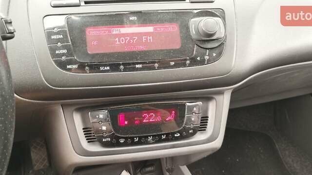 Сірий Сеат Ibiza, об'ємом двигуна 1.2 л та пробігом 243 тис. км за 6500 $, фото 6 на Automoto.ua
