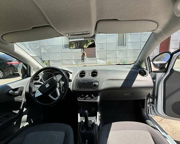 Сірий Сеат Ibiza, об'ємом двигуна 1.2 л та пробігом 178 тис. км за 5000 $, фото 15 на Automoto.ua