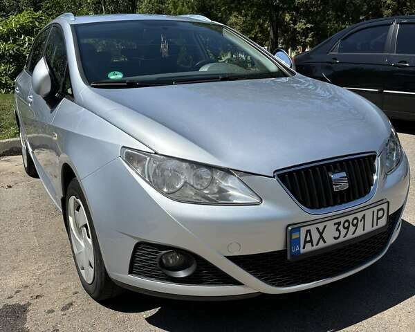 Сірий Сеат Ibiza, об'ємом двигуна 1.2 л та пробігом 178 тис. км за 5000 $, фото 3 на Automoto.ua