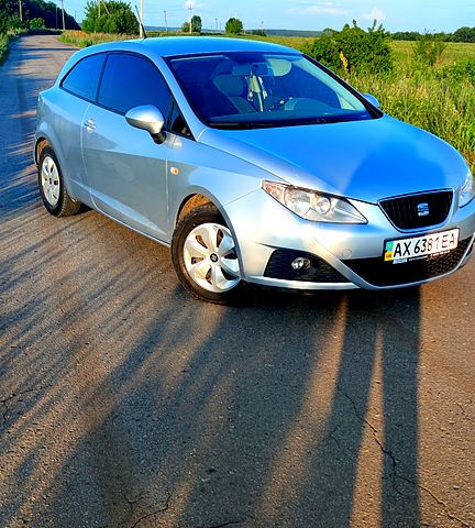 Серый Сеат Ибица, объемом двигателя 1.4 л и пробегом 159 тыс. км за 5500 $, фото 3 на Automoto.ua