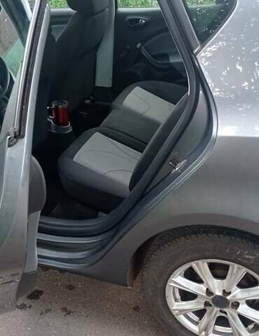 Серый Сеат Ибица, объемом двигателя 1.2 л и пробегом 212 тыс. км за 5000 $, фото 3 на Automoto.ua