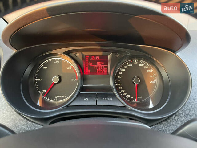 Сірий Сеат Ibiza, об'ємом двигуна 1.6 л та пробігом 177 тис. км за 9499 $, фото 32 на Automoto.ua