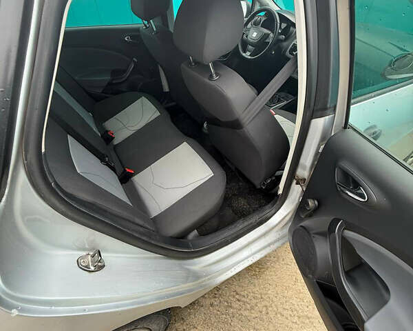 Серый Сеат Ибица, объемом двигателя 1.2 л и пробегом 190 тыс. км за 5000 $, фото 6 на Automoto.ua