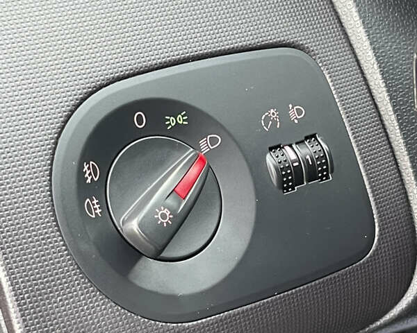 Сірий Сеат Ibiza, об'ємом двигуна 1.6 л та пробігом 177 тис. км за 9499 $, фото 30 на Automoto.ua