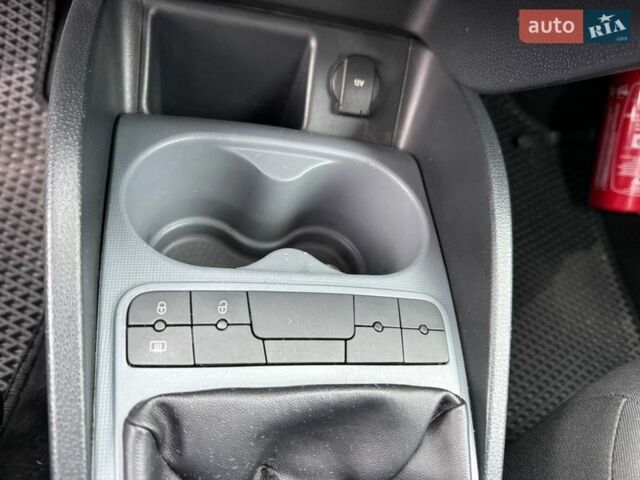 Сірий Сеат Ibiza, об'ємом двигуна 1.2 л та пробігом 210 тис. км за 5900 $, фото 40 на Automoto.ua