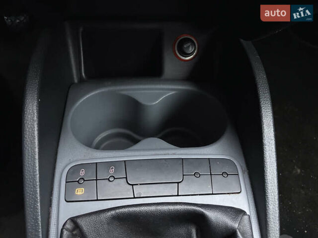 Сеат Ибица 2013 в Киеве на Automoto.ua Серый Сеат Ибица, объемом двигателя 1.39 л и пробегом 233 тыс. км за 5000 $, фото 28 на Automoto.ua
