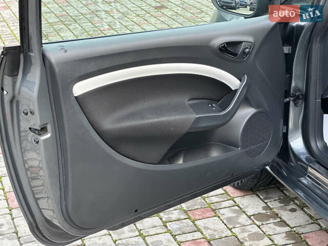 Серый Сеат Ибица, объемом двигателя 1.4 л и пробегом 197 тыс. км за 9999 $, фото 37 на Automoto.ua