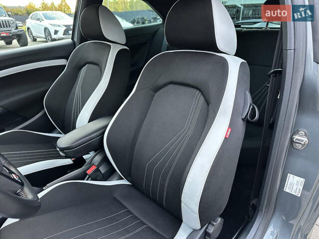 Серый Сеат Ибица, объемом двигателя 1.4 л и пробегом 197 тыс. км за 9999 $, фото 44 на Automoto.ua