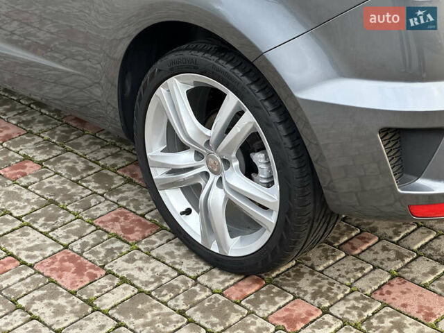 Серый Сеат Ибица, объемом двигателя 1.4 л и пробегом 197 тыс. км за 9999 $, фото 17 на Automoto.ua