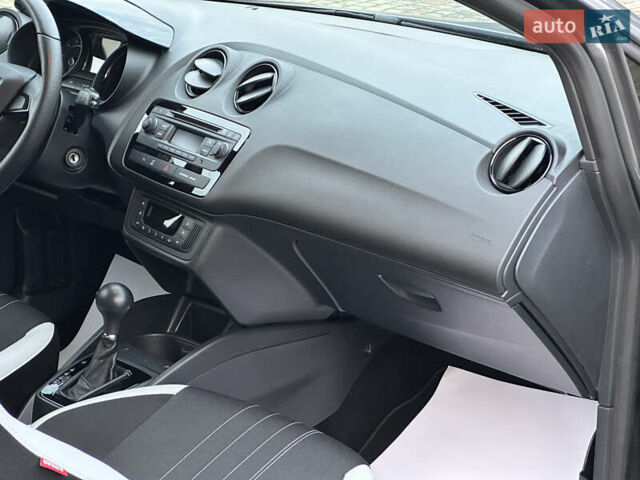 Серый Сеат Ибица, объемом двигателя 1.4 л и пробегом 197 тыс. км за 9999 $, фото 51 на Automoto.ua