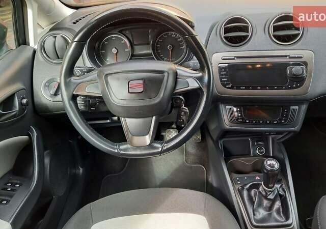 Сірий Сеат Ibiza, об'ємом двигуна 1.2 л та пробігом 207 тис. км за 6000 $, фото 37 на Automoto.ua