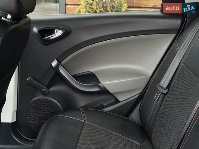 Серый Сеат Ибица, объемом двигателя 1.2 л и пробегом 142 тыс. км за 7700 $, фото 43 на Automoto.ua