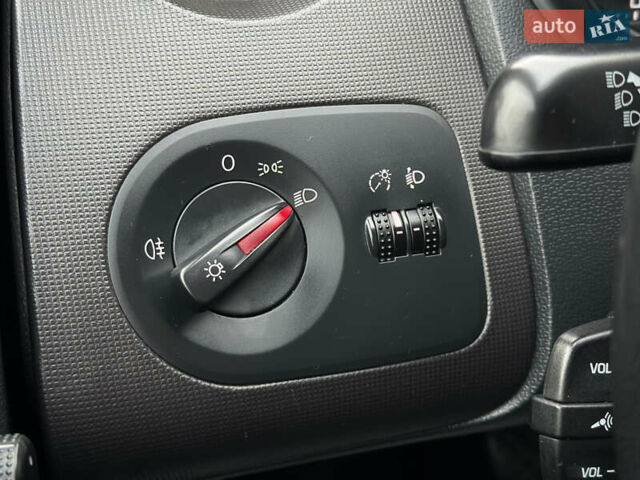 Серый Сеат Ибица, объемом двигателя 1.2 л и пробегом 142 тыс. км за 7700 $, фото 29 на Automoto.ua