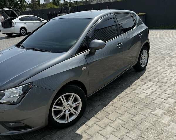 Серый Сеат Ибица, объемом двигателя 1.4 л и пробегом 240 тыс. км за 5500 $, фото 2 на Automoto.ua