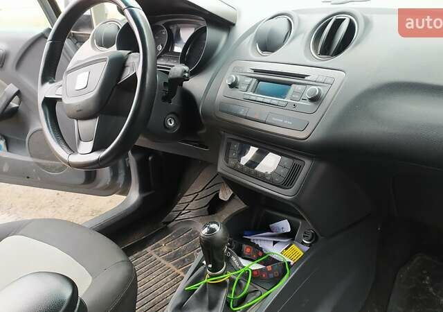 Сірий Сеат Ibiza, об'ємом двигуна 1.2 л та пробігом 251 тис. км за 5500 $, фото 7 на Automoto.ua