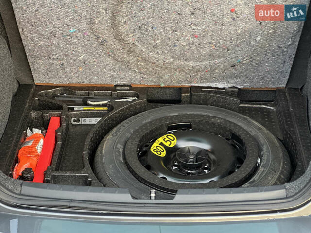 Серый Сеат Ибица, объемом двигателя 1.4 л и пробегом 197 тыс. км за 9999 $, фото 69 на Automoto.ua