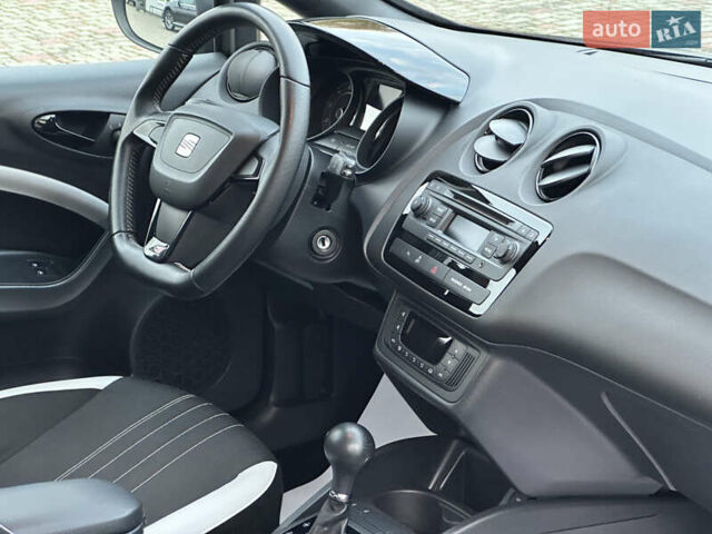 Серый Сеат Ибица, объемом двигателя 1.4 л и пробегом 197 тыс. км за 9999 $, фото 52 на Automoto.ua