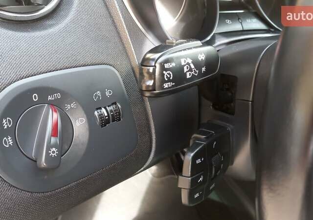 Сірий Сеат Ibiza, об'ємом двигуна 1.2 л та пробігом 207 тис. км за 6000 $, фото 40 на Automoto.ua