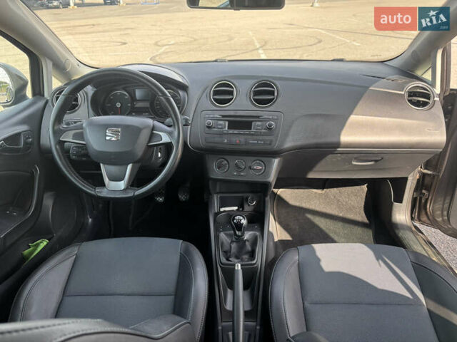Сірий Сеат Ibiza, об'ємом двигуна 1.2 л та пробігом 125 тис. км за 7300 $, фото 3 на Automoto.ua