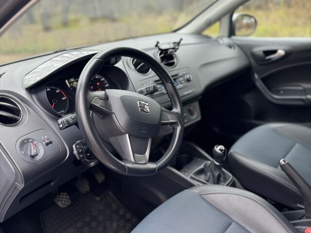 Сірий Сеат Ibiza, об'ємом двигуна 1.2 л та пробігом 146 тис. км за 7200 $, фото 6 на Automoto.ua