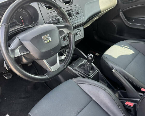 Сірий Сеат Ibiza, об'ємом двигуна 1.2 л та пробігом 125 тис. км за 7300 $, фото 4 на Automoto.ua