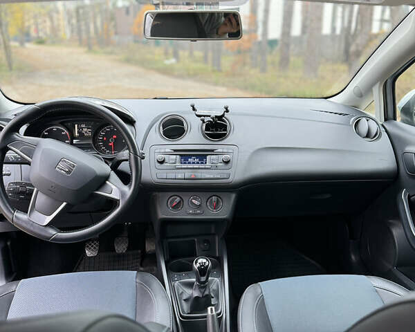 Серый Сеат Ибица, объемом двигателя 1.2 л и пробегом 146 тыс. км за 7200 $, фото 7 на Automoto.ua