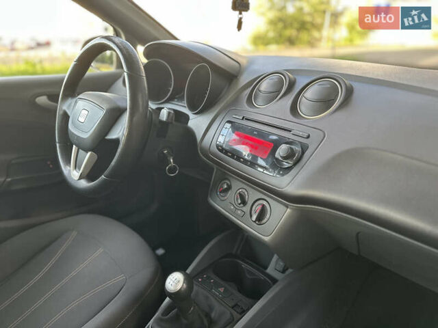 Серый Сеат Ибица, объемом двигателя 1.2 л и пробегом 248 тыс. км за 4450 $, фото 13 на Automoto.ua