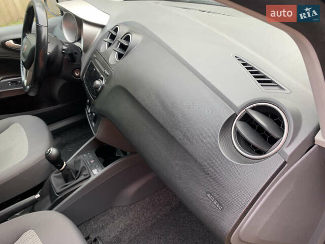 Сеат Ибица 2010 в Измаиле на Automoto.ua Серый Сеат Ибица, объемом двигателя 1.2 л и пробегом 241 тыс. км за 5000 $, фото 25 на Automoto.ua