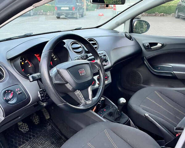 Сірий Сеат Ibiza, об'ємом двигуна 1.2 л та пробігом 216 тис. км за 5500 $, фото 13 на Automoto.ua
