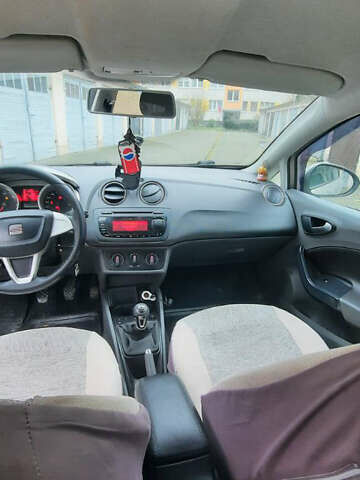 Сірий Сеат Ibiza, об'ємом двигуна 1.2 л та пробігом 255 тис. км за 5400 $, фото 5 на Automoto.ua