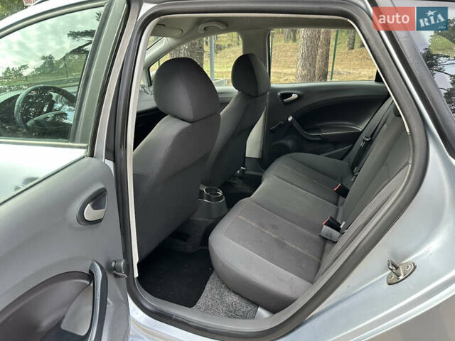 Сірий Сеат Ibiza, об'ємом двигуна 1.2 л та пробігом 244 тис. км за 5200 $, фото 24 на Automoto.ua