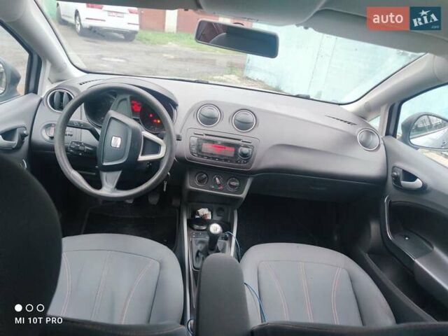 Сірий Сеат Ibiza, об'ємом двигуна 1.2 л та пробігом 228 тис. км за 4200 $, фото 10 на Automoto.ua