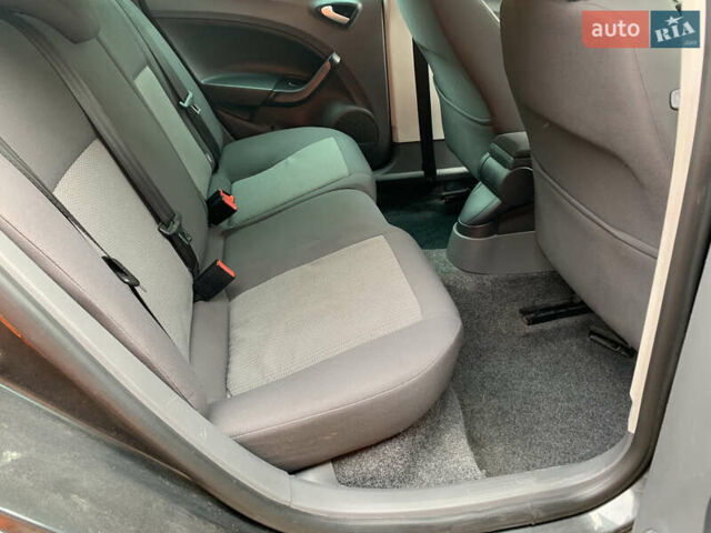 Сеат Ибица 2010 в Измаиле на Automoto.ua Серый Сеат Ибица, объемом двигателя 1.2 л и пробегом 241 тыс. км за 5000 $, фото 34 на Automoto.ua