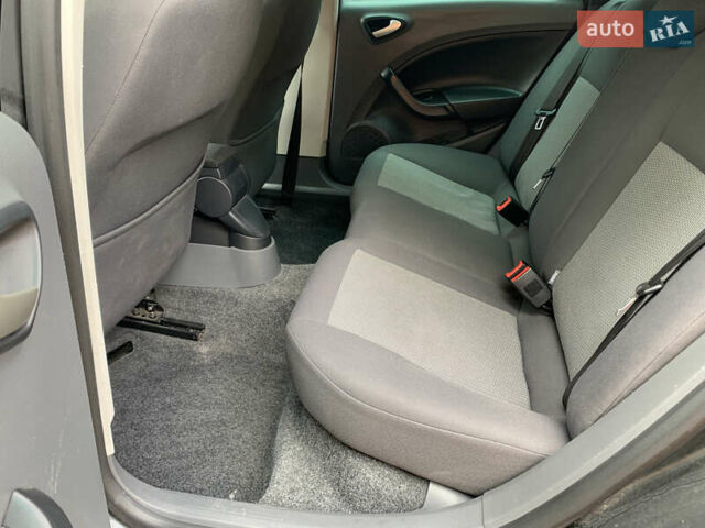 Сеат Ибица 2010 в Измаиле на Automoto.ua Серый Сеат Ибица, объемом двигателя 1.2 л и пробегом 241 тыс. км за 5000 $, фото 32 на Automoto.ua