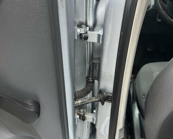 Серый Сеат Ибица, объемом двигателя 1.2 л и пробегом 248 тыс. км за 4450 $, фото 26 на Automoto.ua