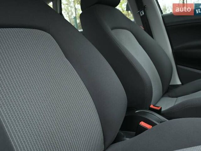 Серый Сеат Ибица, объемом двигателя 1.6 л и пробегом 176 тыс. км за 6999 $, фото 37 на Automoto.ua