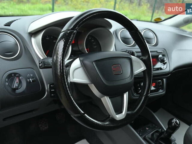 Серый Сеат Ибица, объемом двигателя 1.6 л и пробегом 176 тыс. км за 6999 $, фото 20 на Automoto.ua