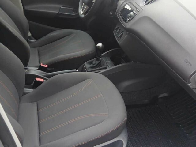 Сірий Сеат Ibiza, об'ємом двигуна 1.2 л та пробігом 183 тис. км за 5200 $, фото 4 на Automoto.ua