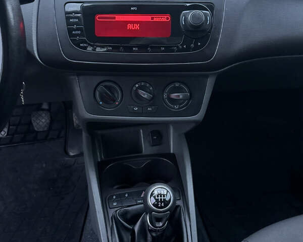 Серый Сеат Ибица, объемом двигателя 1.2 л и пробегом 280 тыс. км за 6300 $, фото 15 на Automoto.ua