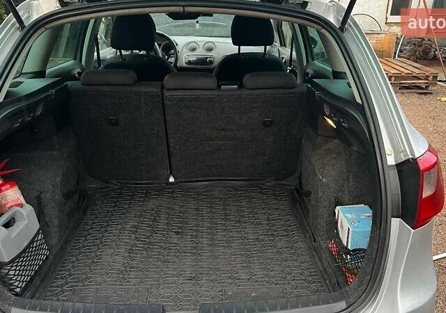 Сірий Сеат Ibiza, об'ємом двигуна 1.2 л та пробігом 286 тис. км за 4500 $, фото 10 на Automoto.ua