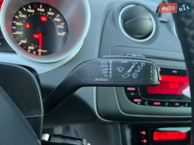Сірий Сеат Ibiza, об'ємом двигуна 1.2 л та пробігом 210 тис. км за 6180 $, фото 22 на Automoto.ua
