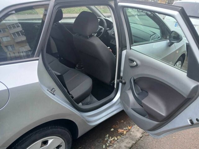 Сірий Сеат Ibiza, об'ємом двигуна 1.2 л та пробігом 183 тис. км за 5200 $, фото 5 на Automoto.ua