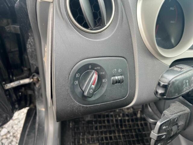 Сірий Сеат Ibiza, об'ємом двигуна 1.2 л та пробігом 289 тис. км за 4590 $, фото 16 на Automoto.ua