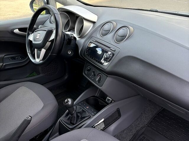 Серый Сеат Ибица, объемом двигателя 1.2 л и пробегом 190 тыс. км за 5800 $, фото 3 на Automoto.ua