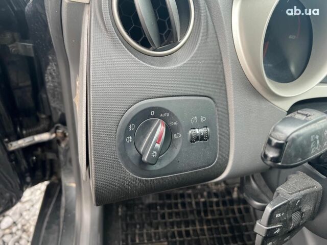 Серый Сеат Ибица, объемом двигателя 1.2 л и пробегом 289 тыс. км за 3000 $, фото 16 на Automoto.ua