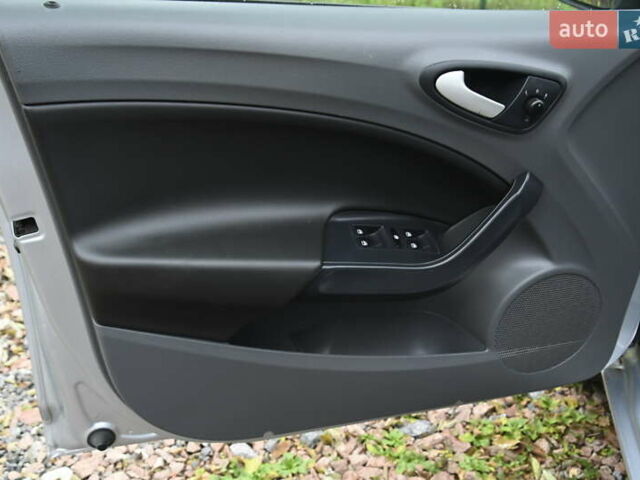 Серый Сеат Ибица, объемом двигателя 1.6 л и пробегом 176 тыс. км за 6999 $, фото 16 на Automoto.ua