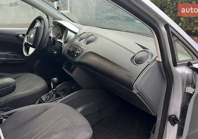Сірий Сеат Ibiza, об'ємом двигуна 1.2 л та пробігом 286 тис. км за 4500 $, фото 2 на Automoto.ua