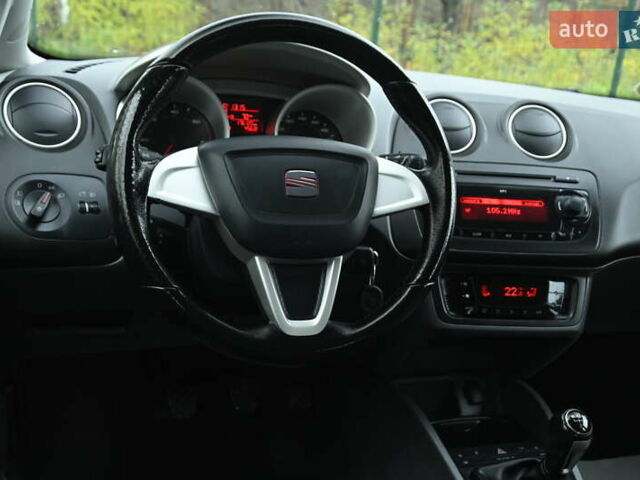 Серый Сеат Ибица, объемом двигателя 1.6 л и пробегом 176 тыс. км за 6999 $, фото 24 на Automoto.ua