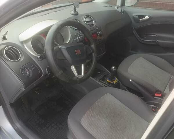 Сірий Сеат Ibiza, об'ємом двигуна 1.2 л та пробігом 254 тис. км за 4800 $, фото 3 на Automoto.ua
